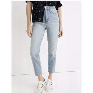 Madewell Sz 23 Classic Straight Jeans in Meadowland Wash AJ199 Raw Hem Fray Edge